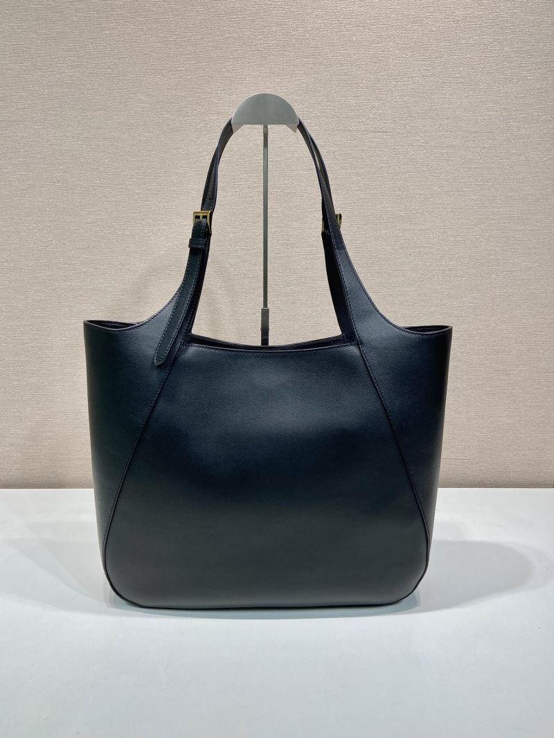 Pra*a tote bags